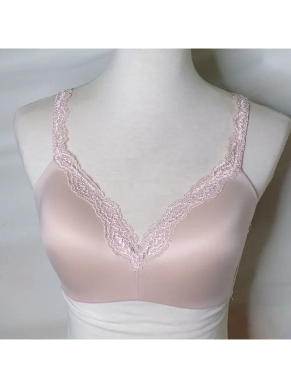 🆕 WACOAL Softly Styled Wireless Bra Rose Dust (Beige) 36DDD #856301 - Picture 7 of 10